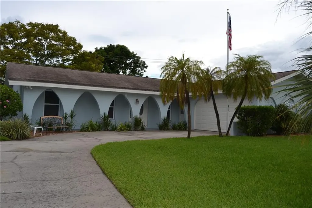 1008 62nd Street Court W Bradenton FL 34209