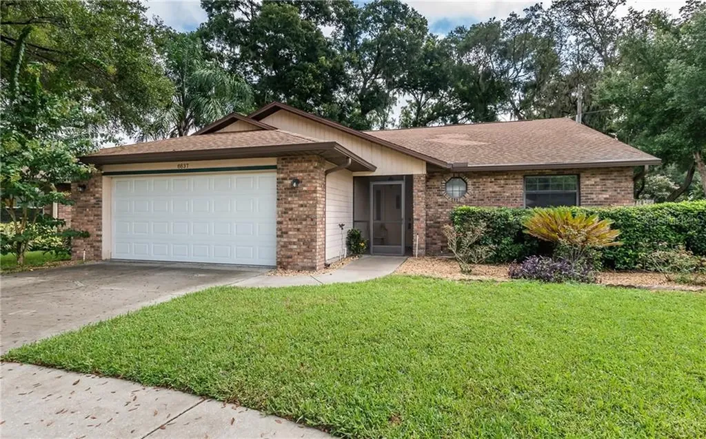 6637 Foxmoor Drive Zephyrhills FL 33542
