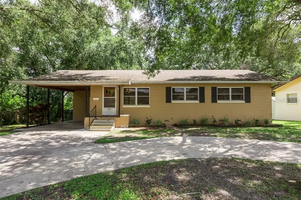 525 Flamingo Drive Lakeland FL 33803