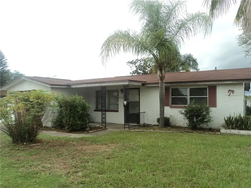 3923 Holiday Lake Drive Holiday FL 34691