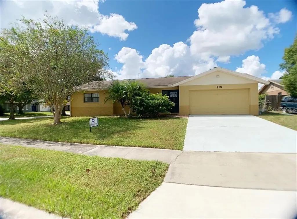 718 Park Manor Drive Orlando FL 32825