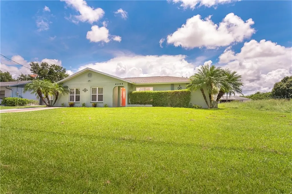 6294 Spinnaker Boulevard Englewood FL 34224