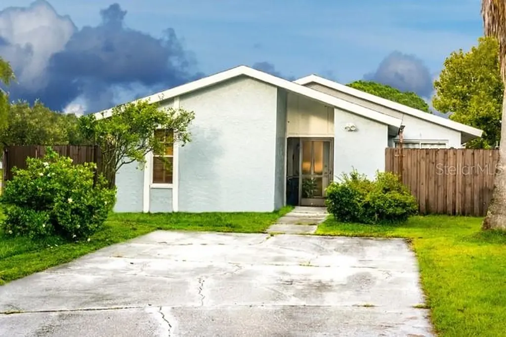 11007 Cloverland Place Tampa FL 33624