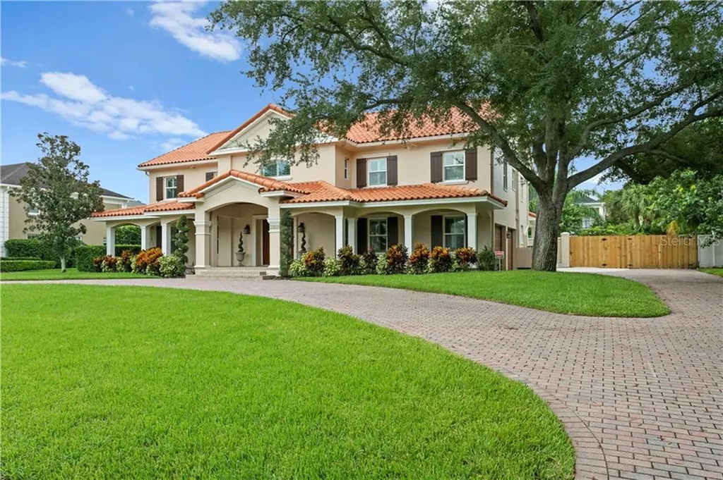 4920 Lyford Cay Road Tampa FL 33629