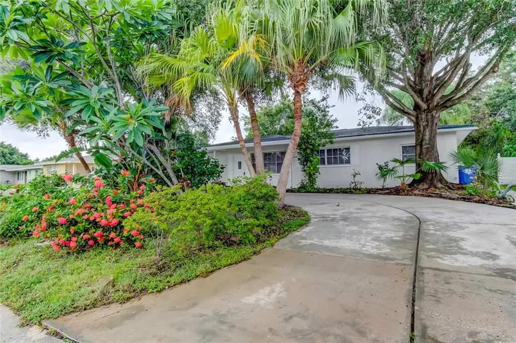 6501 20th Street N St Petersburg FL 33702