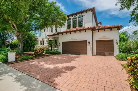 5105 W Poe Avenue Tampa FL 33629
