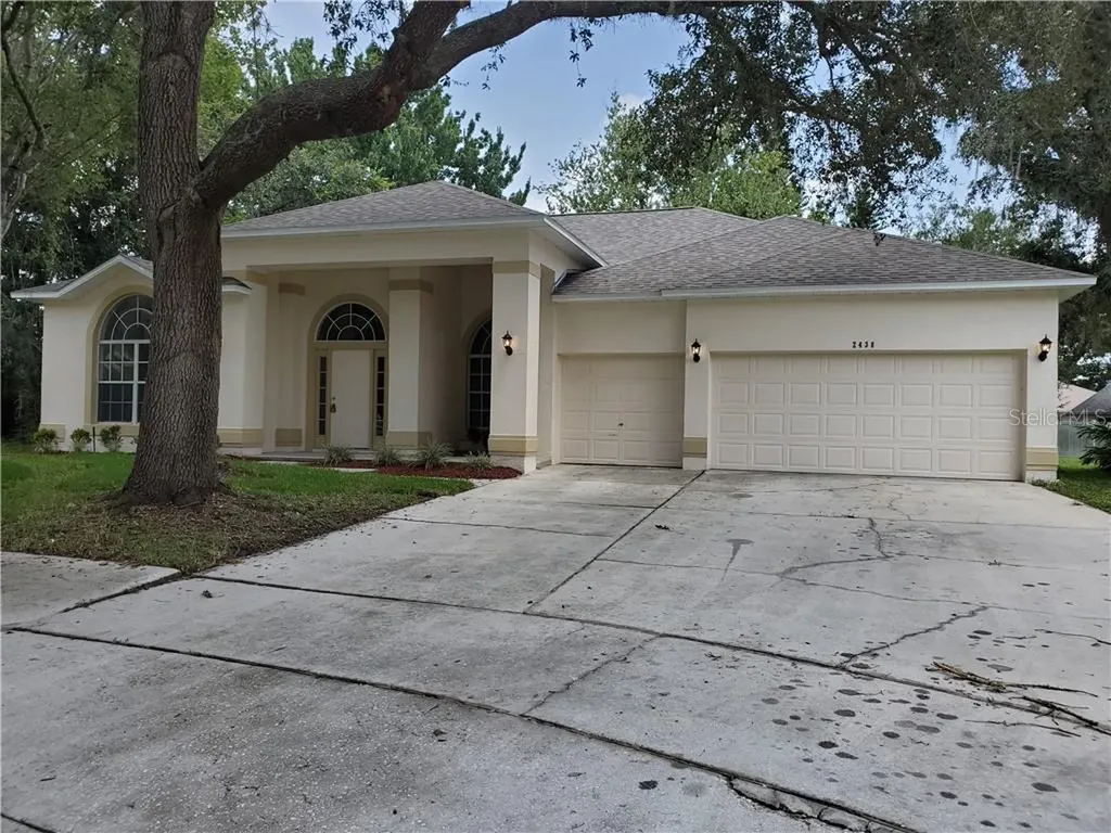 2438 Point O Woods Court Oviedo FL 32765