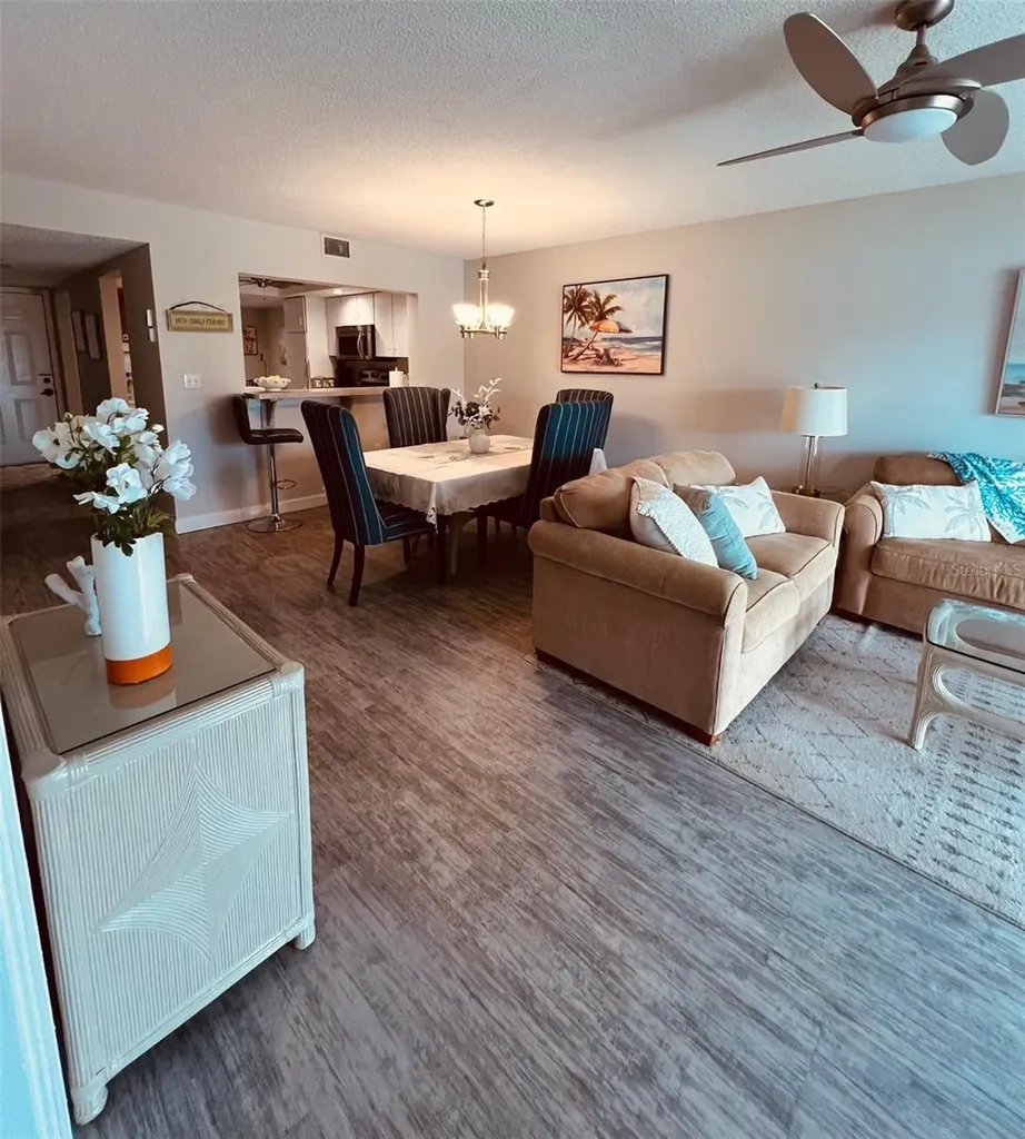 9300 Clubside Circle Sarasota FL 34238