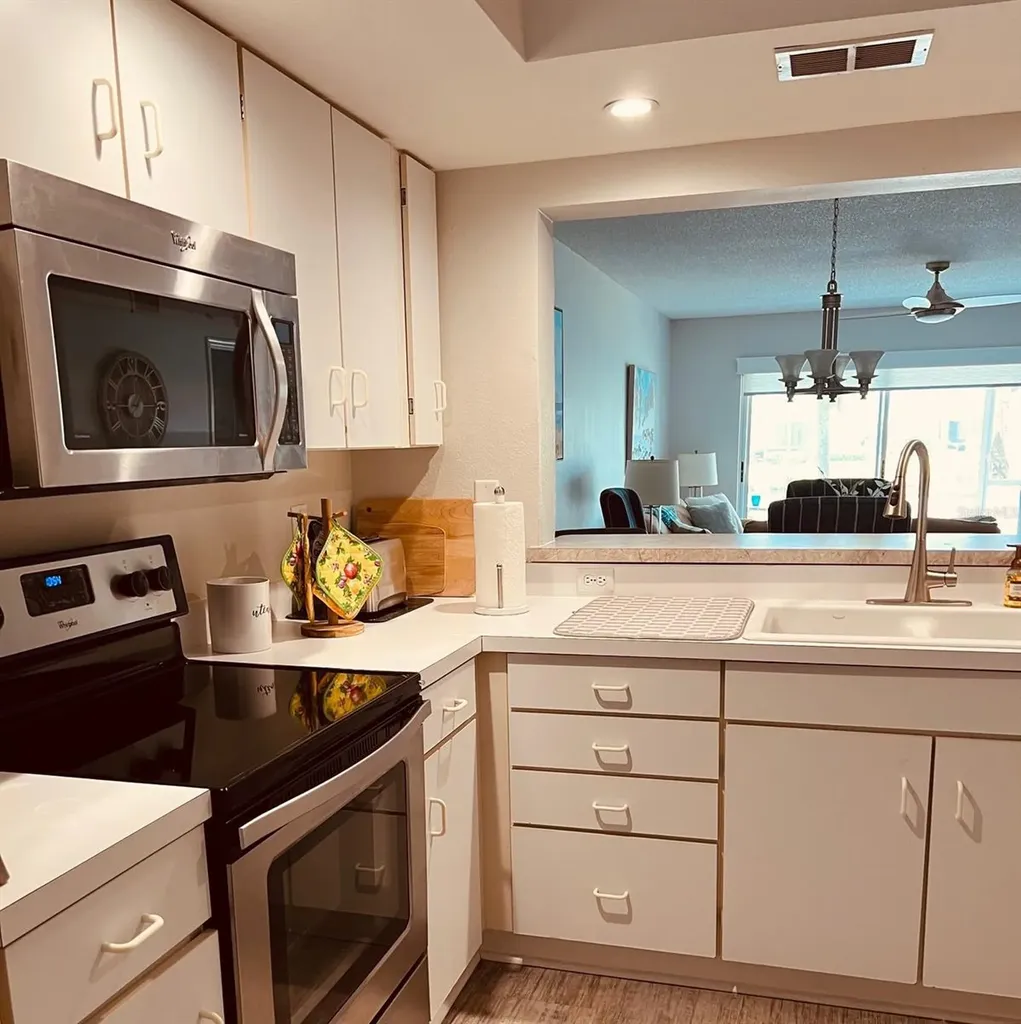 9300 Clubside Circle Sarasota FL 34238
