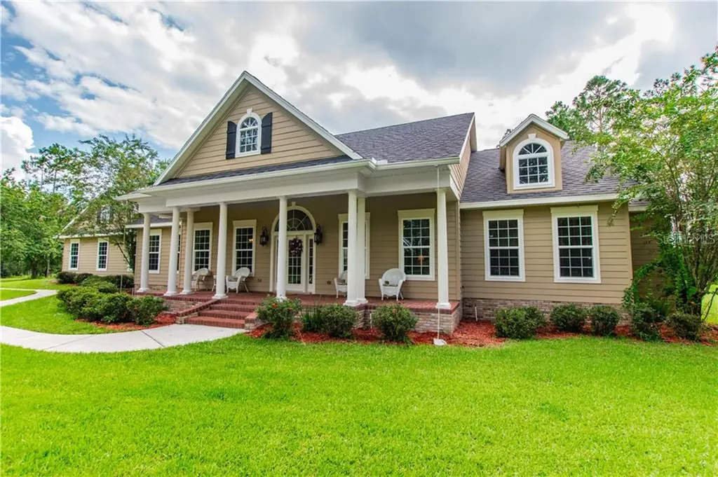 17322 Country Squire Lane Dade City FL 33523