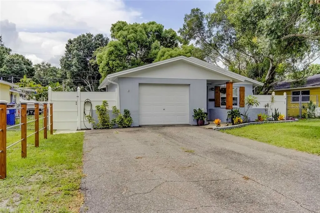 7910 25th Avenue N St Petersburg FL 33710
