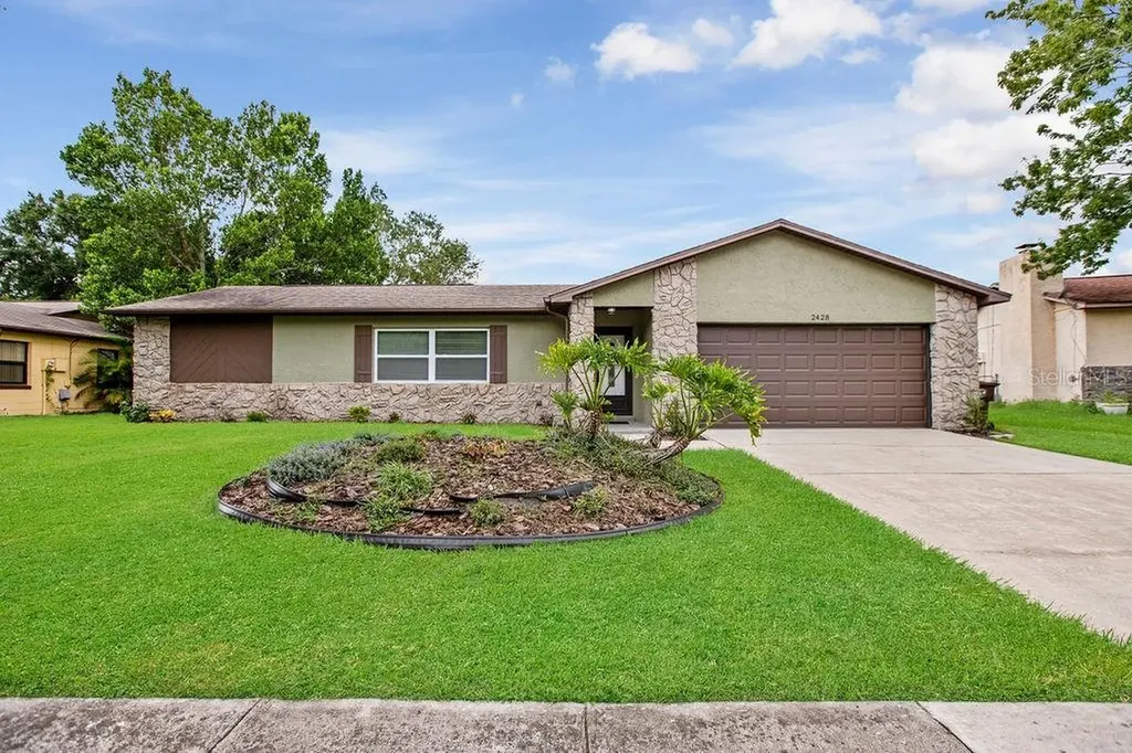 2428 Fulton Road Kissimmee FL 34744
