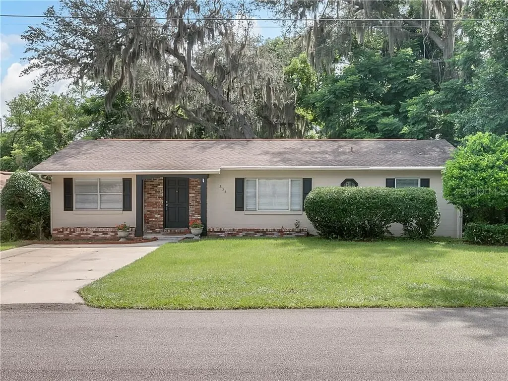 835 N Arlington Avenue Deland FL 32724