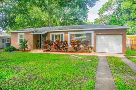 1635 Canterbury Road N St Petersburg FL 33710