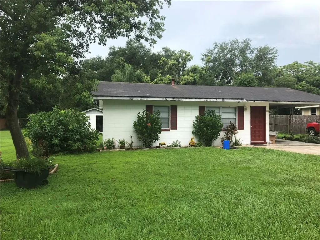 156 Garden Avenue Groveland FL 34736