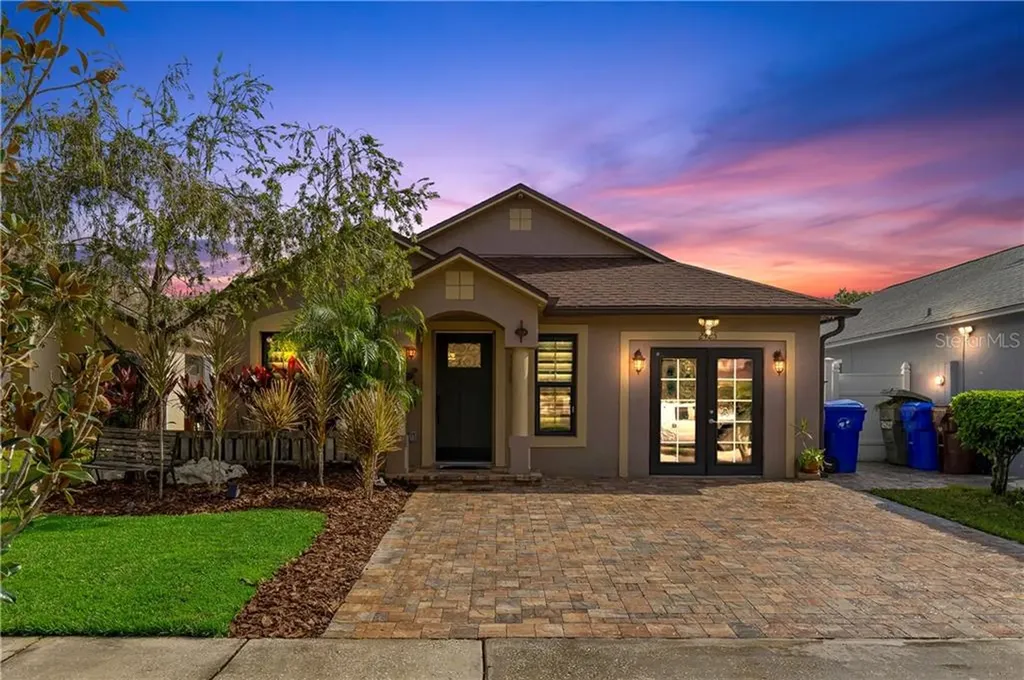 2425 Cancun Court Kissimmee FL 34743