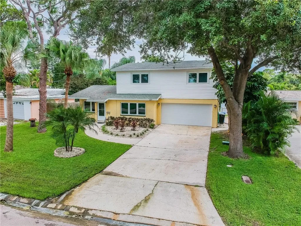 320 Tallahassee Drive NE St Petersburg FL 33702