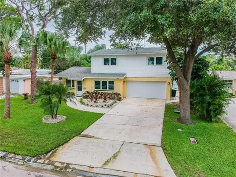 320 Tallahassee Drive NE St Petersburg FL 33702