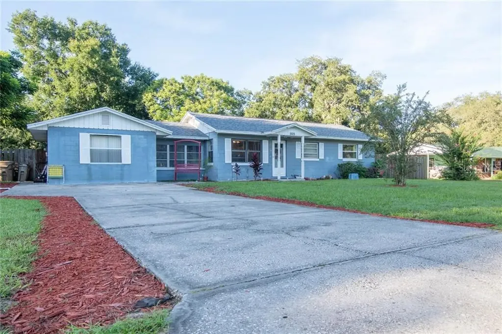 1505 N Lake View Avenue Leesburg FL 34748