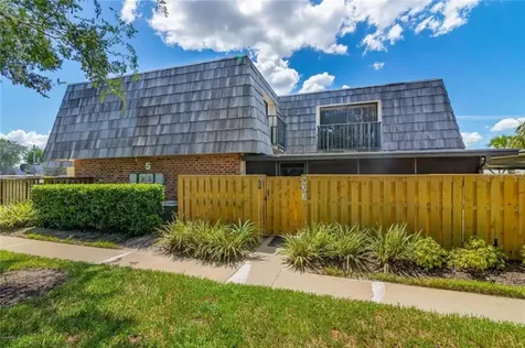 923 Royal Oak Boulevard Leesburg FL 34748