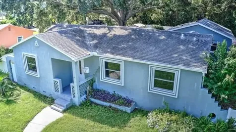 332 34th Avenue NE St Petersburg FL 33704