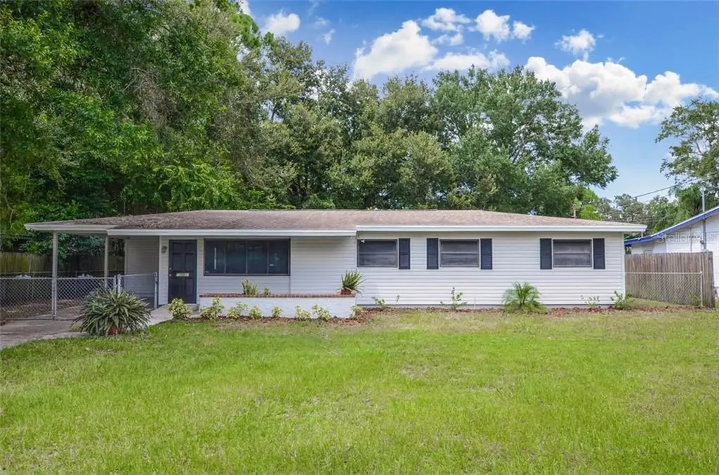 4413 W Iowa Avenue Tampa FL 33616
