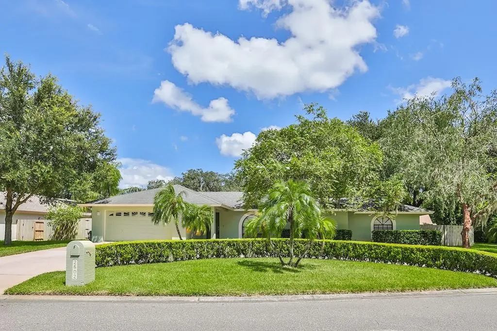 2602 Bridle Drive Plant City FL 33566