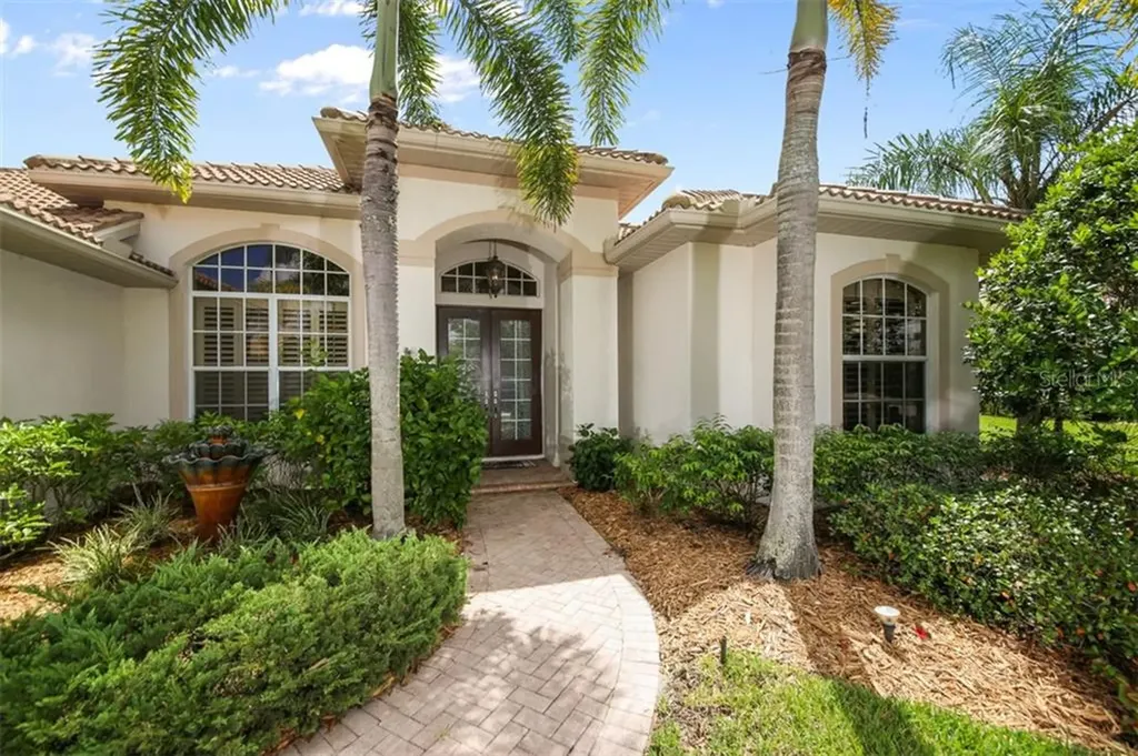 345 Blackbird Court Bradenton FL 34212