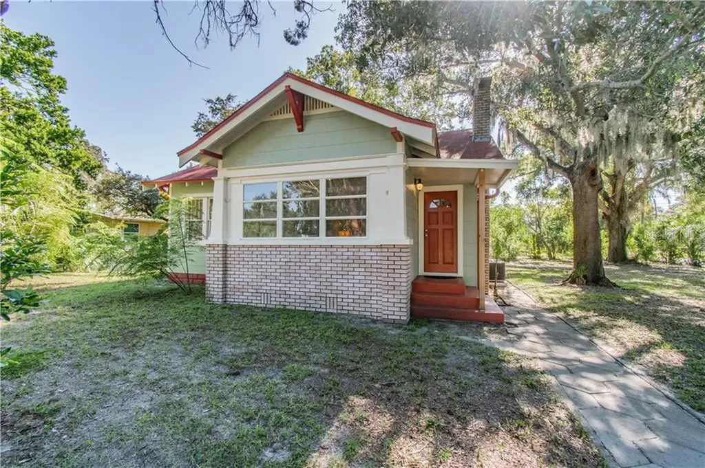 560 54th Street S St Petersburg FL 33707