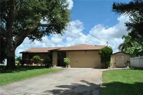 3357 Coquina Key Drive SE St Petersburg FL 33705