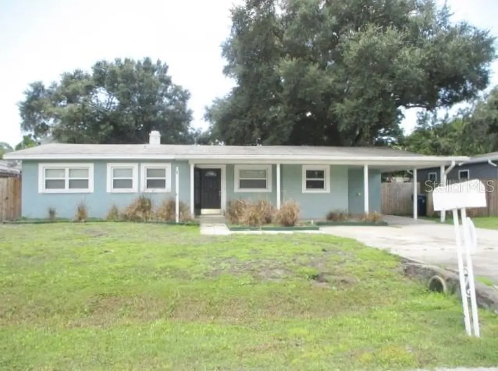 4614 W Bay Court Avenue Tampa FL 33611