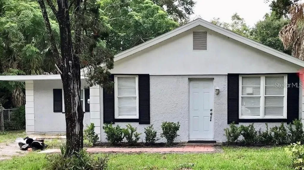 3720 W Elrod Avenue Tampa FL 33611