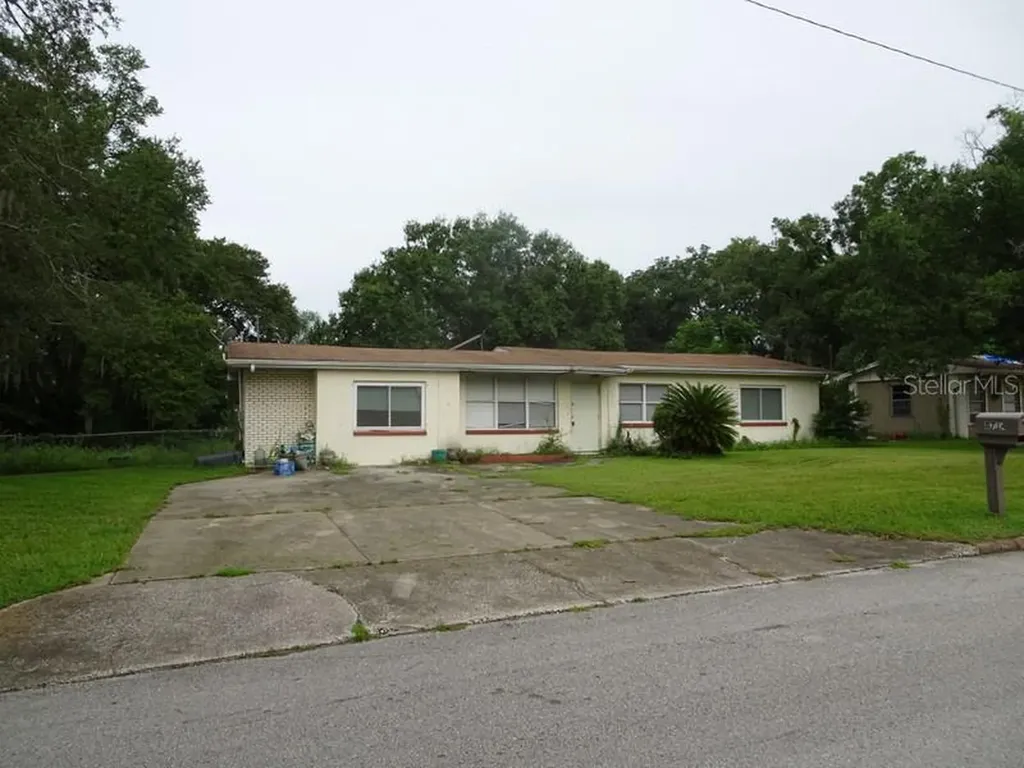 8714 N Wick Place Tampa FL 33604