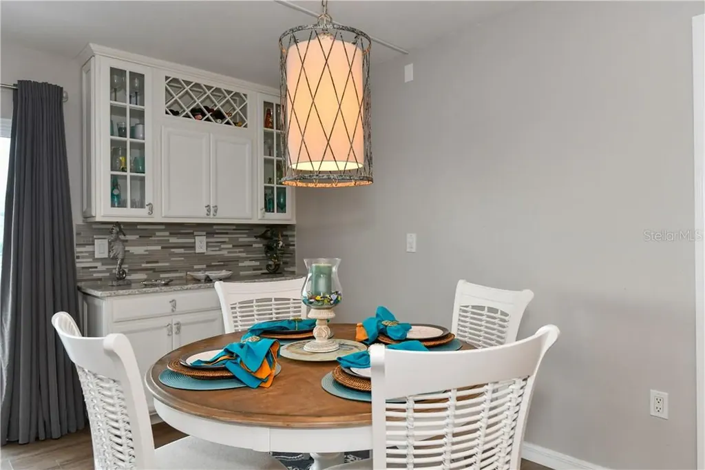 800 Benjamin Franklin Drive Sarasota FL 34236
