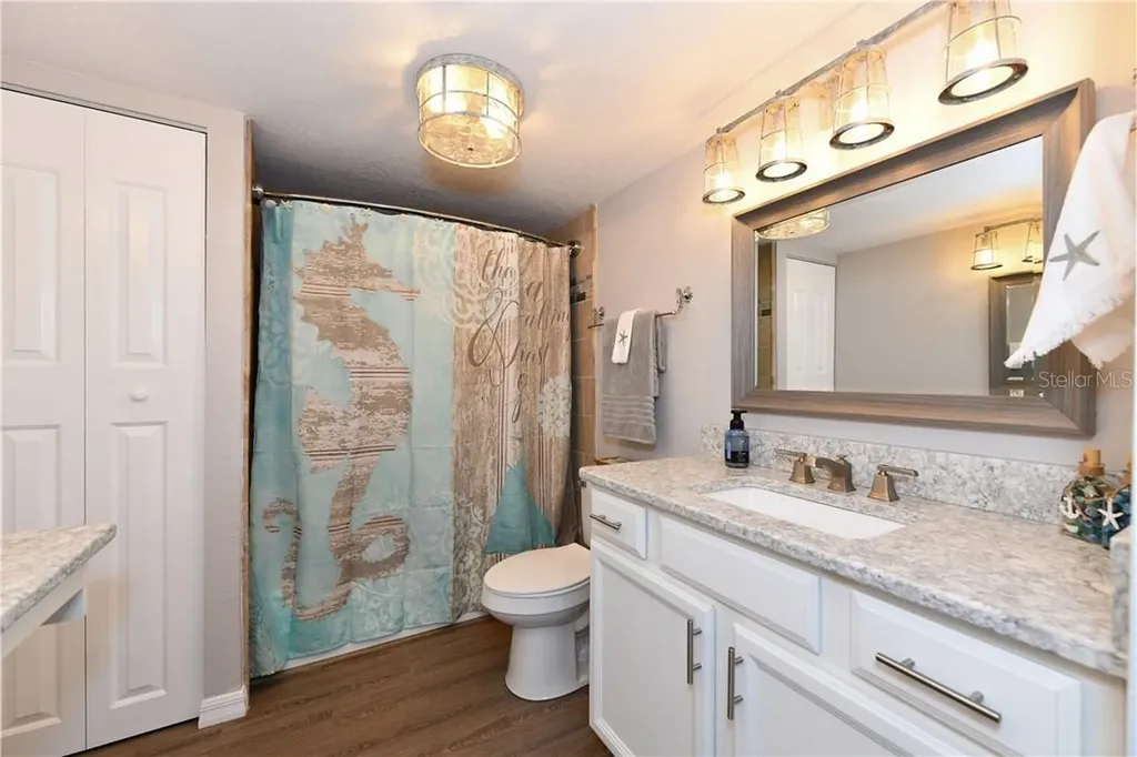 800 Benjamin Franklin Drive Sarasota FL 34236