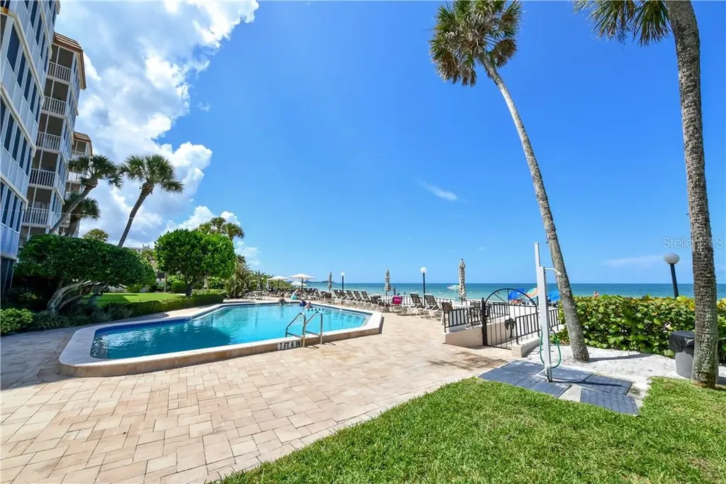 800 Benjamin Franklin Drive Sarasota FL 34236