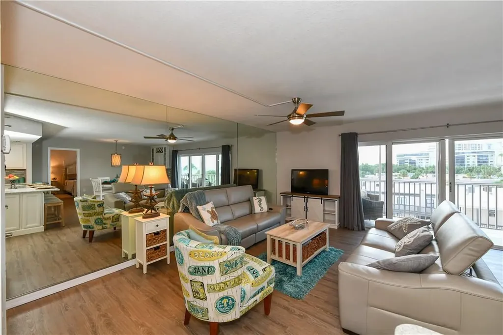 800 Benjamin Franklin Drive Sarasota FL 34236