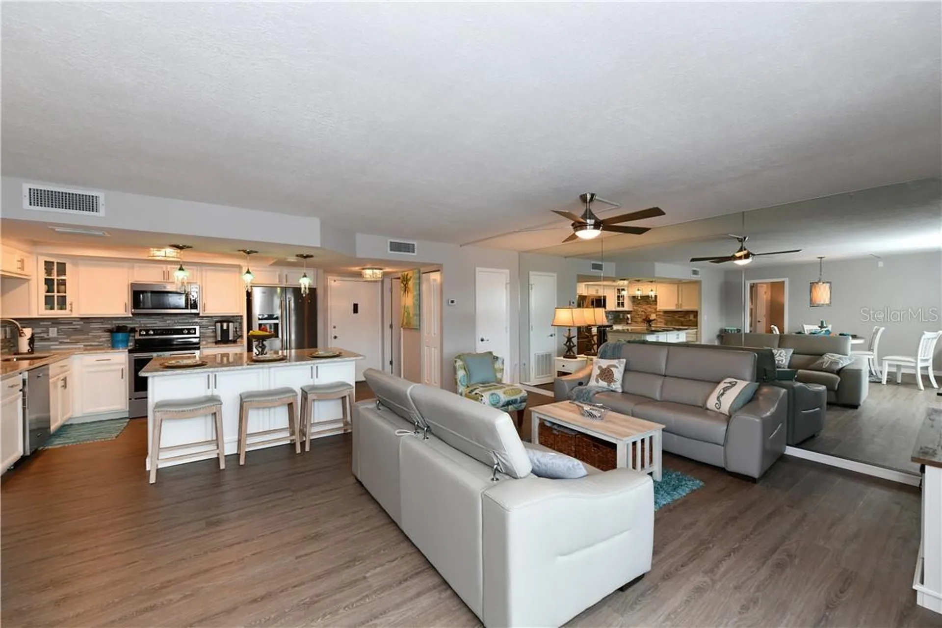 800 Benjamin Franklin Drive Sarasota FL 34236