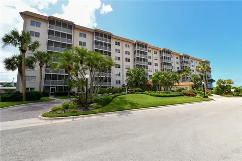 800 Benjamin Franklin Drive Sarasota FL 34236
