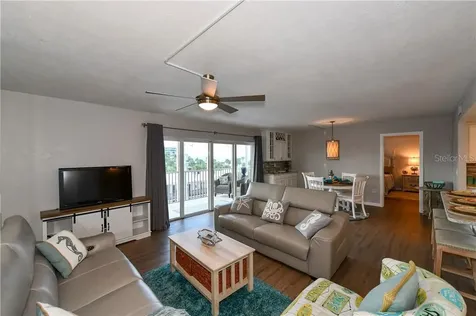 800 Benjamin Franklin Drive Sarasota FL 34236