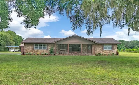 753 Shaw Lake Road Pierson FL 32180
