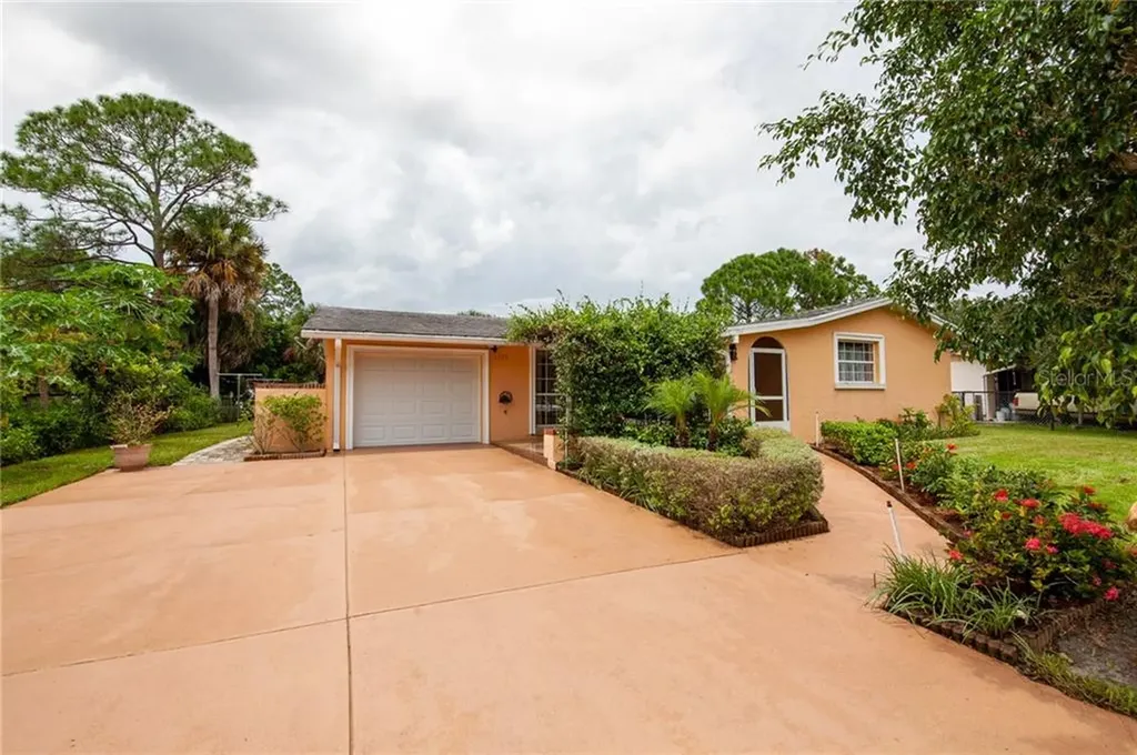 3273 Mount Hope Street North Port FL 34287