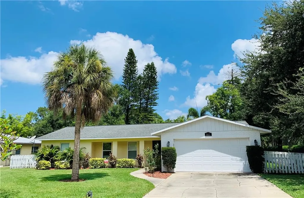 8612 21st Avenue NW Bradenton FL 34209
