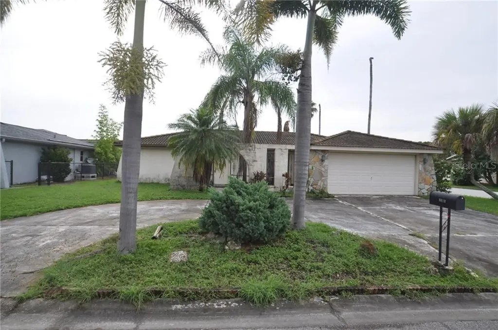 9810 San Mateo Way Port Richey FL 34668