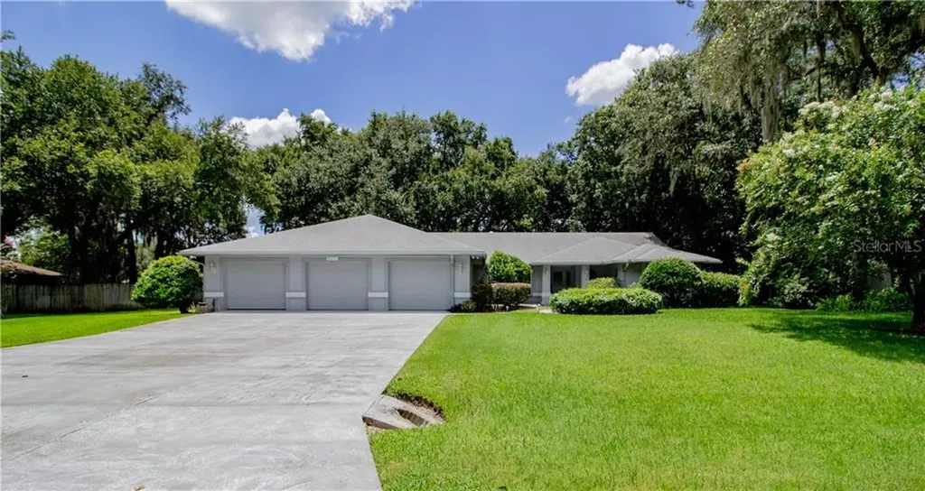 6615 Forestwood Drive W Lakeland FL 33811