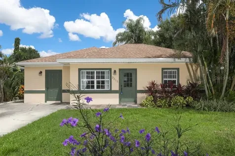 3211 New England Street Sarasota FL 34231