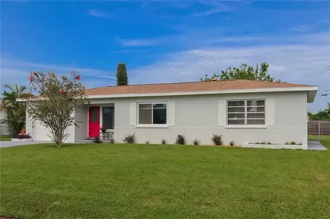 4526 Groveland Street Bradenton FL 34207