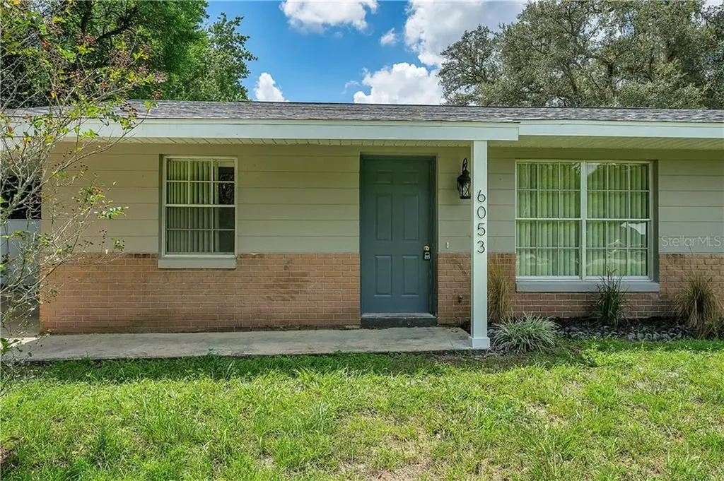 6053 Idle A While Circle Dade City FL 33523