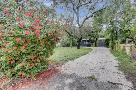 1008 Lotus Path Clearwater FL 33756