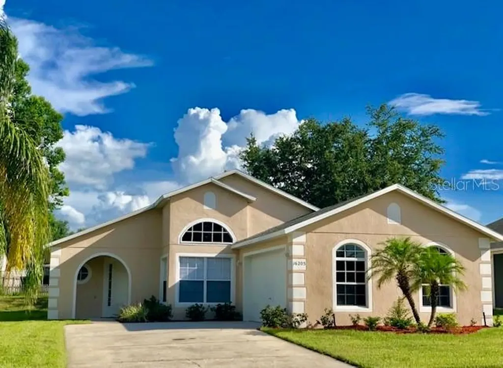 16205 Coopers Hawk Avenue Clermont FL 34714